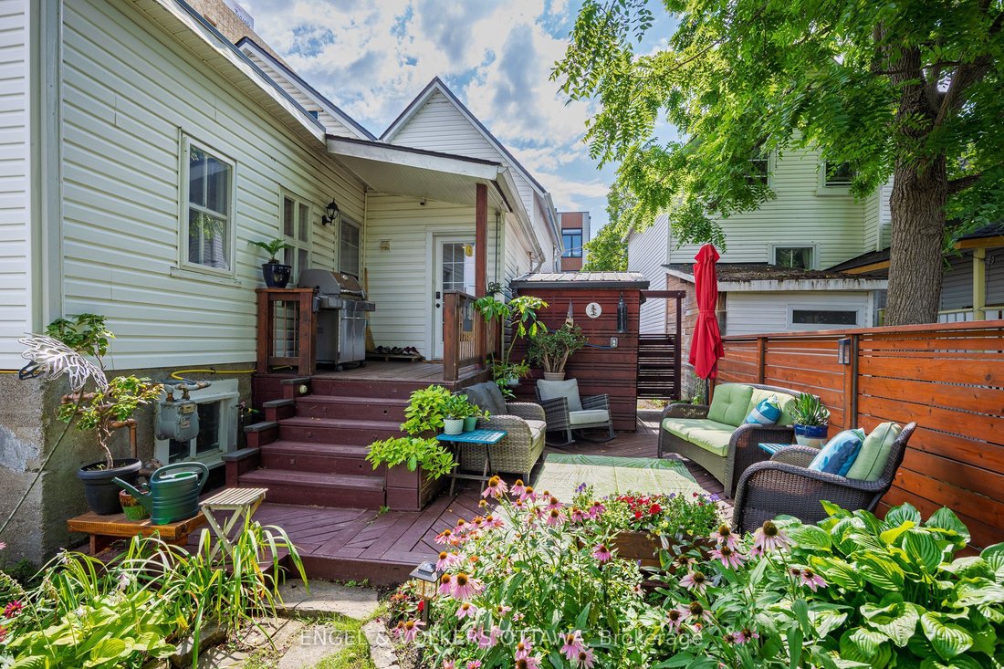 House in Ottawa, Ontario, Canada 5 - 18642863