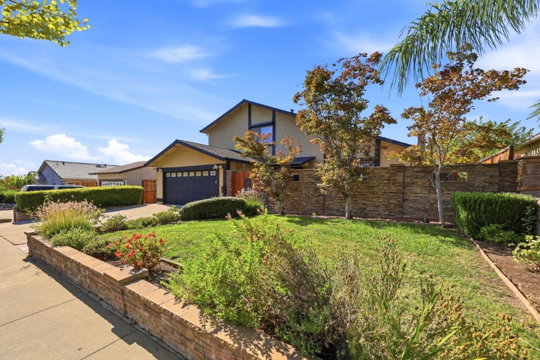 House in San Jose, California, United States 3 - 18646137