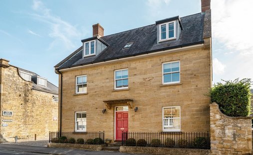 Townhouse in Sherborne, England 1
