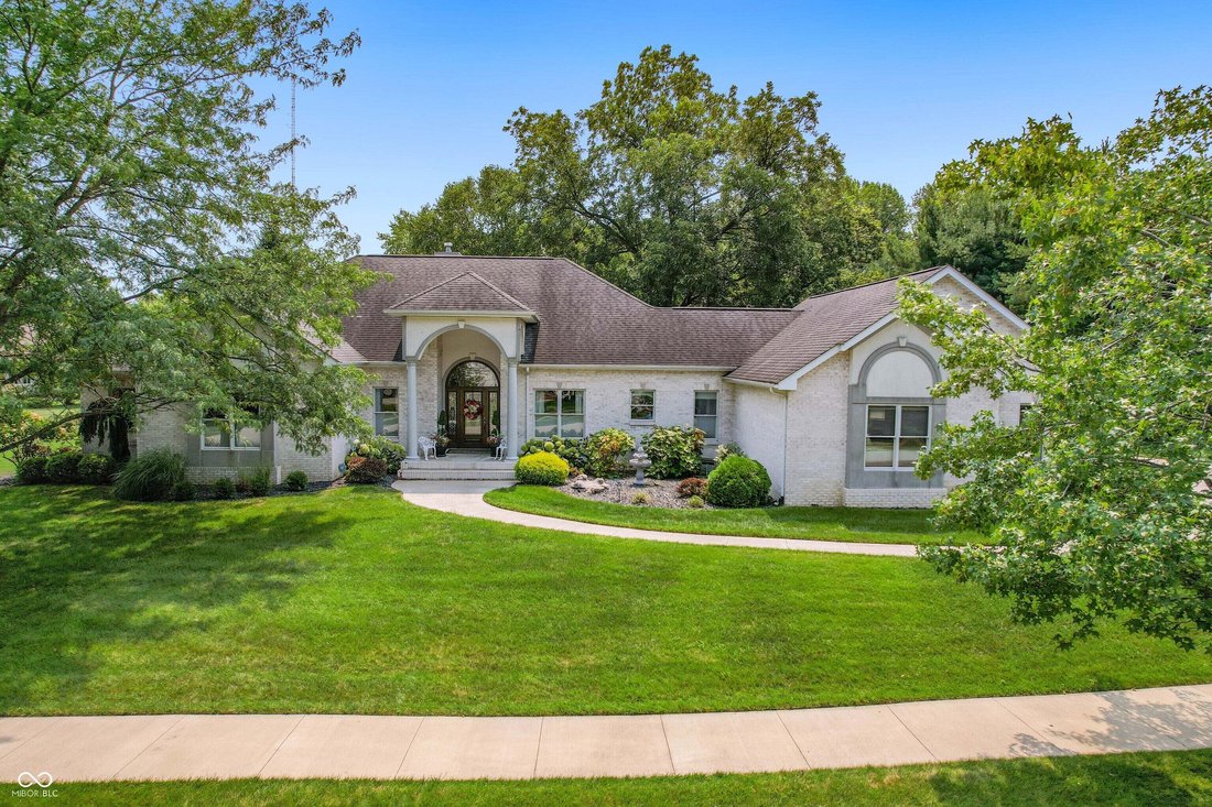 House in Columbus, Indiana, United States 1 - 18645481