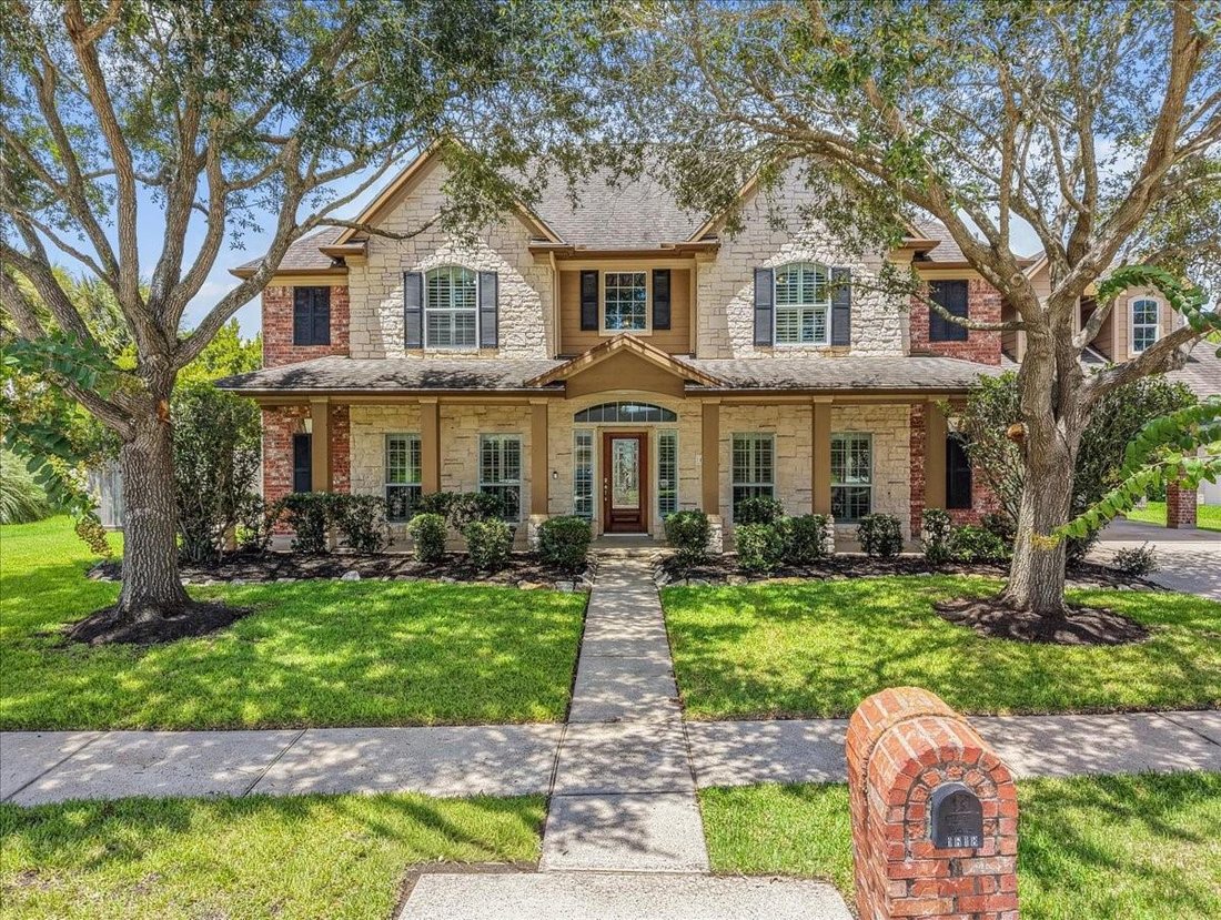 House in Friendswood, Texas, United States 2 - 18647110