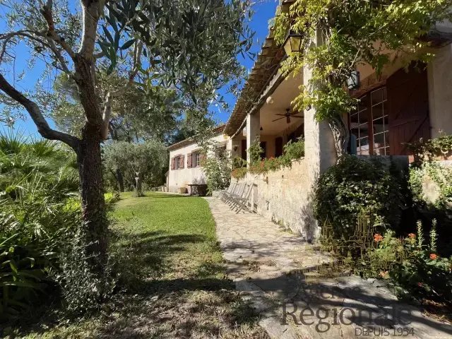 House in Le Rouret, Provence-Alpes-Côte d'Azur, France 3 - 16481896
