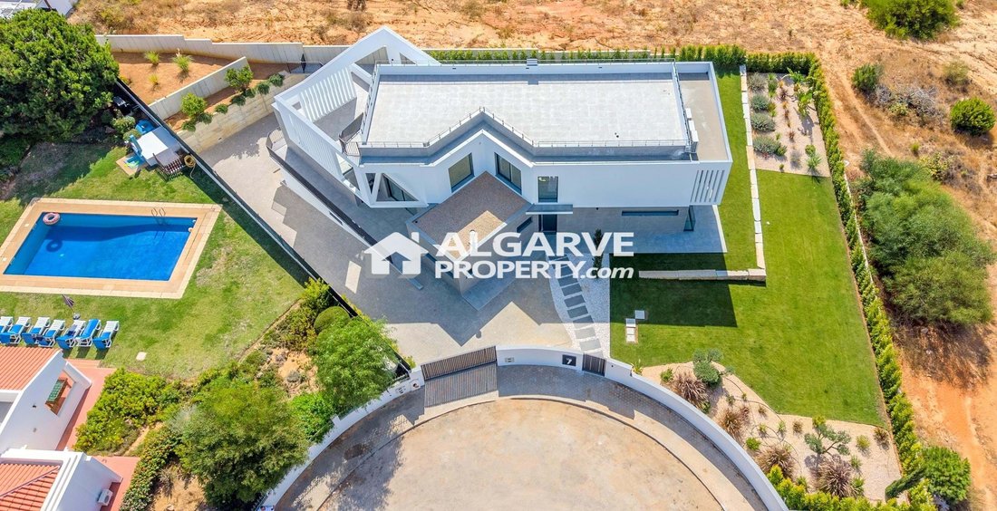 Villa in Olhos de Agua, Algarve, Portugal 1 - 14606042