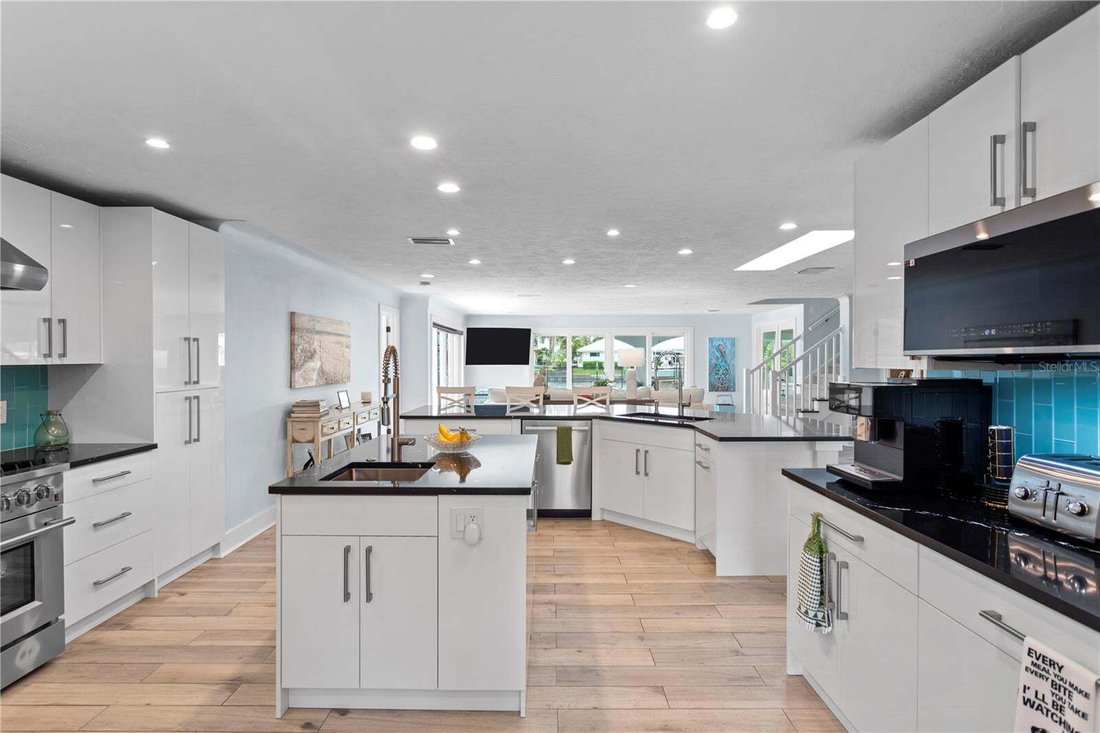 House in St. Petersburg, Florida, United States 5 - 18646350