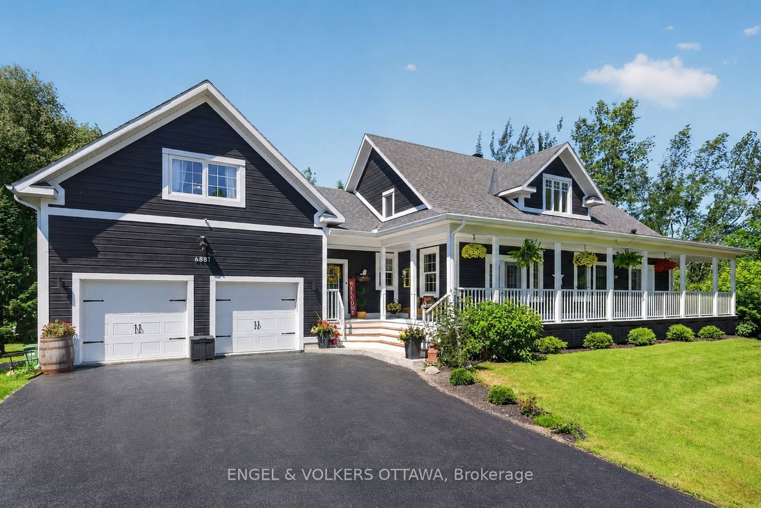 House in Ottawa, Ontario, Canada 5 - 18643530