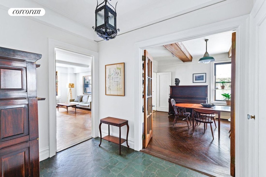 Co Op in New York, New York, United States 4 - 18645133