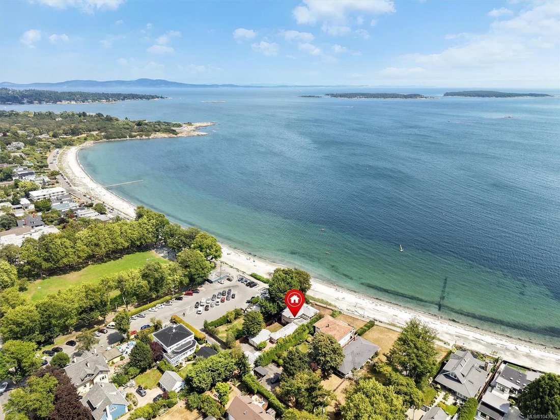 House in Oak Bay, British Columbia, Canada 2 - 18643704