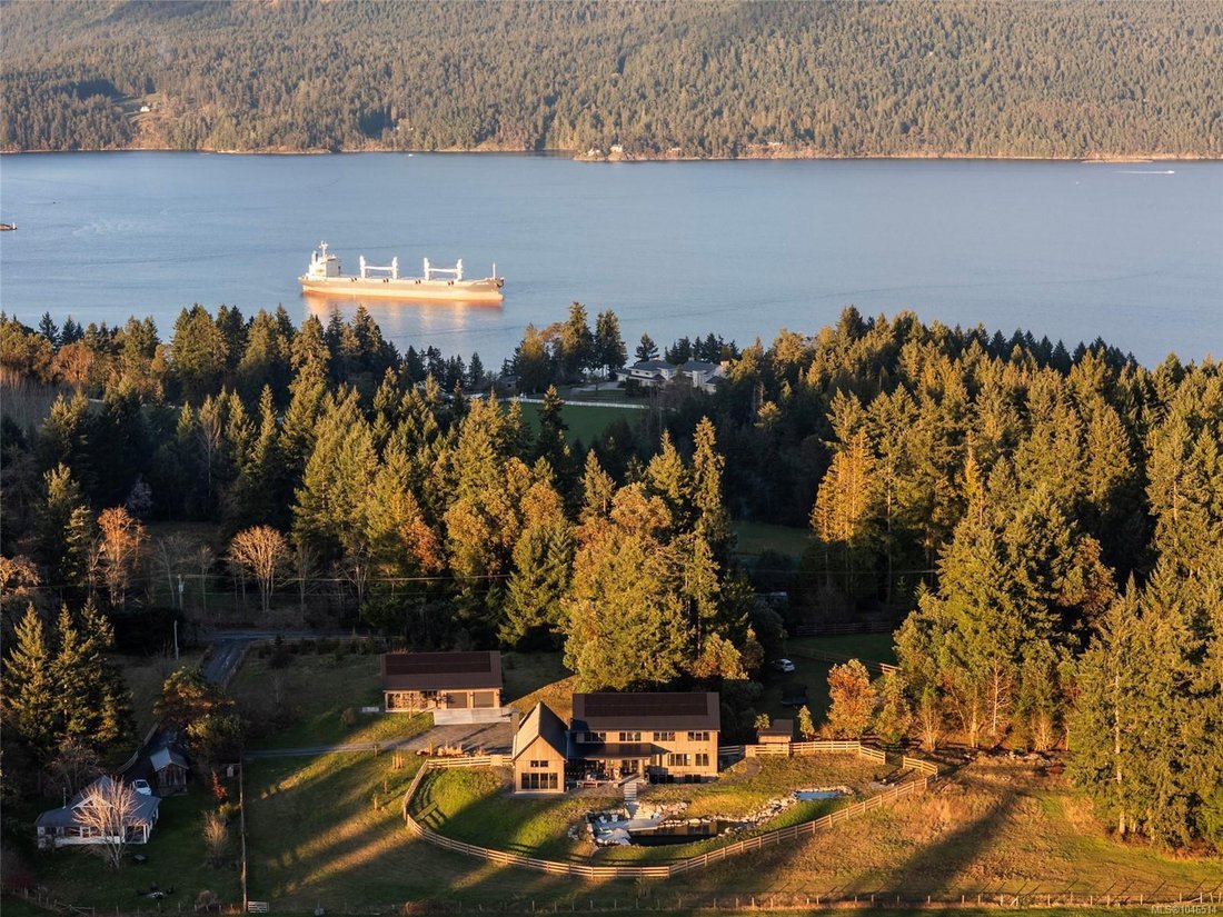 House in Cobble Hill, British Columbia, Canada 2 - 18643723