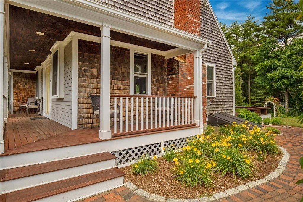 House in Middleborough, Massachusetts, United States 2 - 18642197