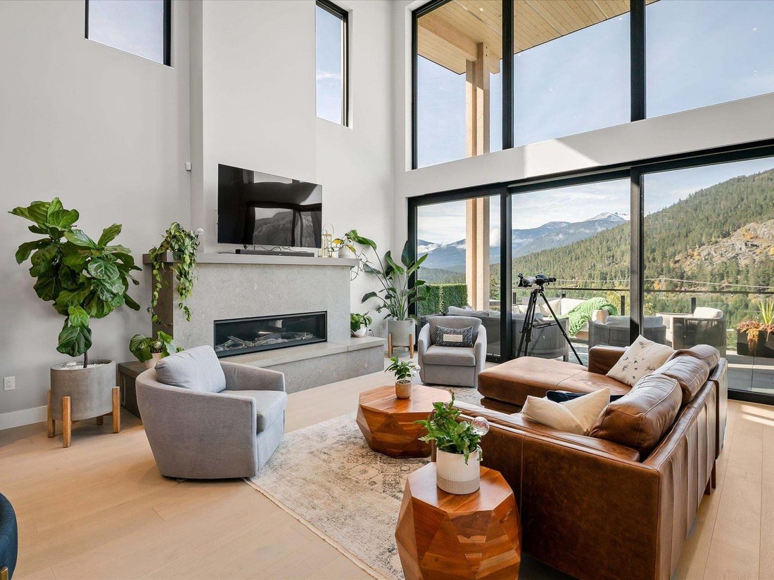 House in Whistler, British Columbia, Canada 3 - 18643070