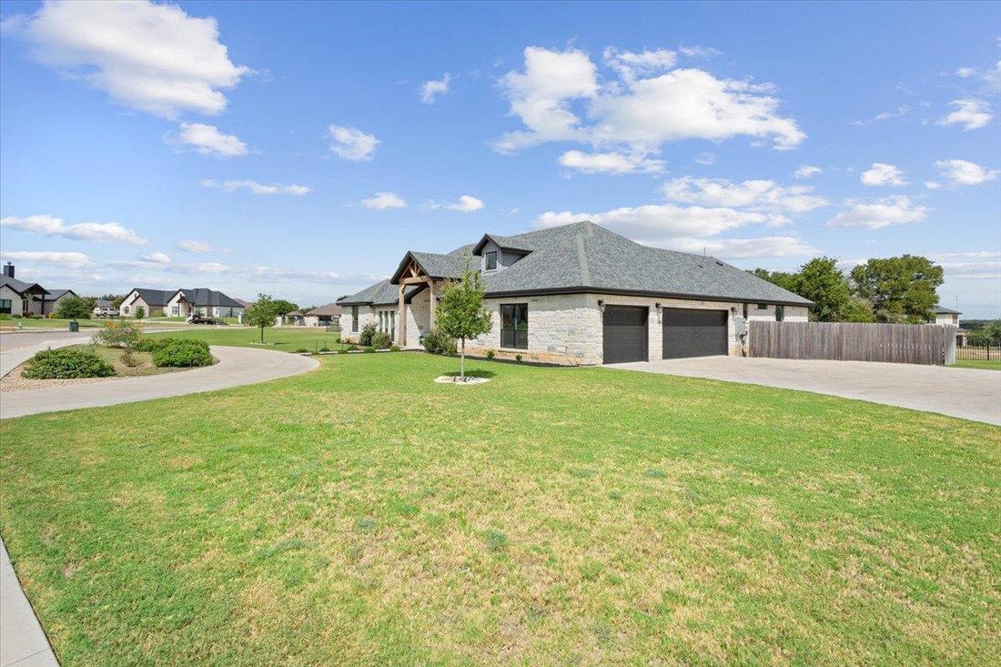 House in Salado, Texas, United States 5 - 18646281