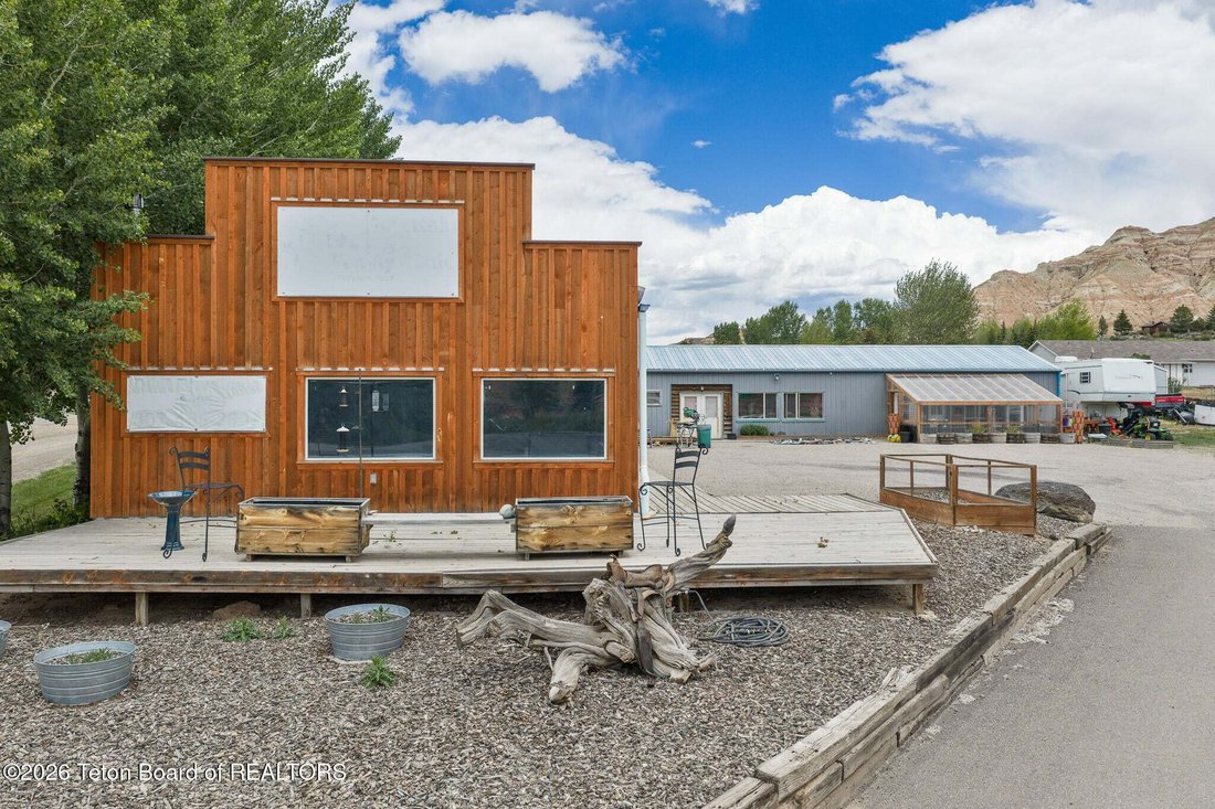 House in Dubois, Wyoming, United States 1 - 18643596