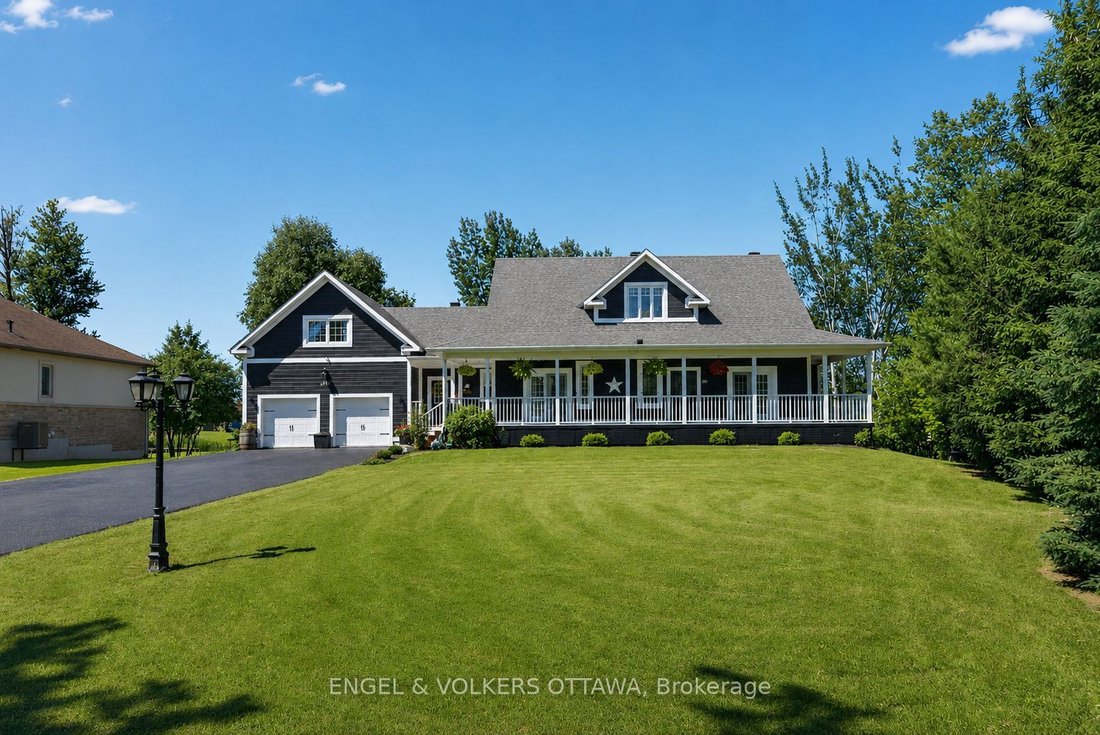 House in Ottawa, Ontario, Canada 2 - 18643530