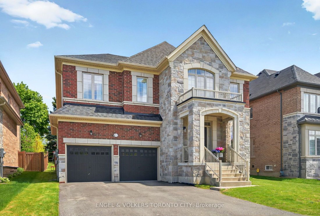 House in Newmarket, Ontario, Canada 2 - 18643161