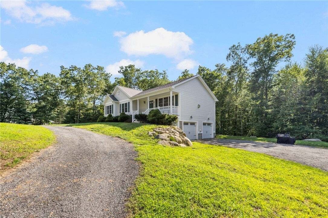 House in Coventry, Rhode Island, United States 3 - 18647397