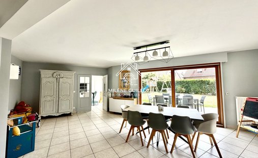 House in Rive Gauche, Quesnoy-sur-Deule, France 1