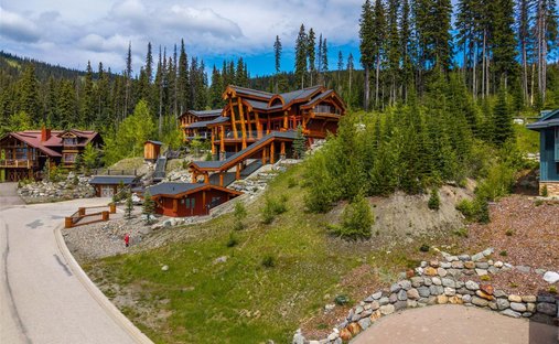 Land in Sun Peaks, British Columbia, Canada 1