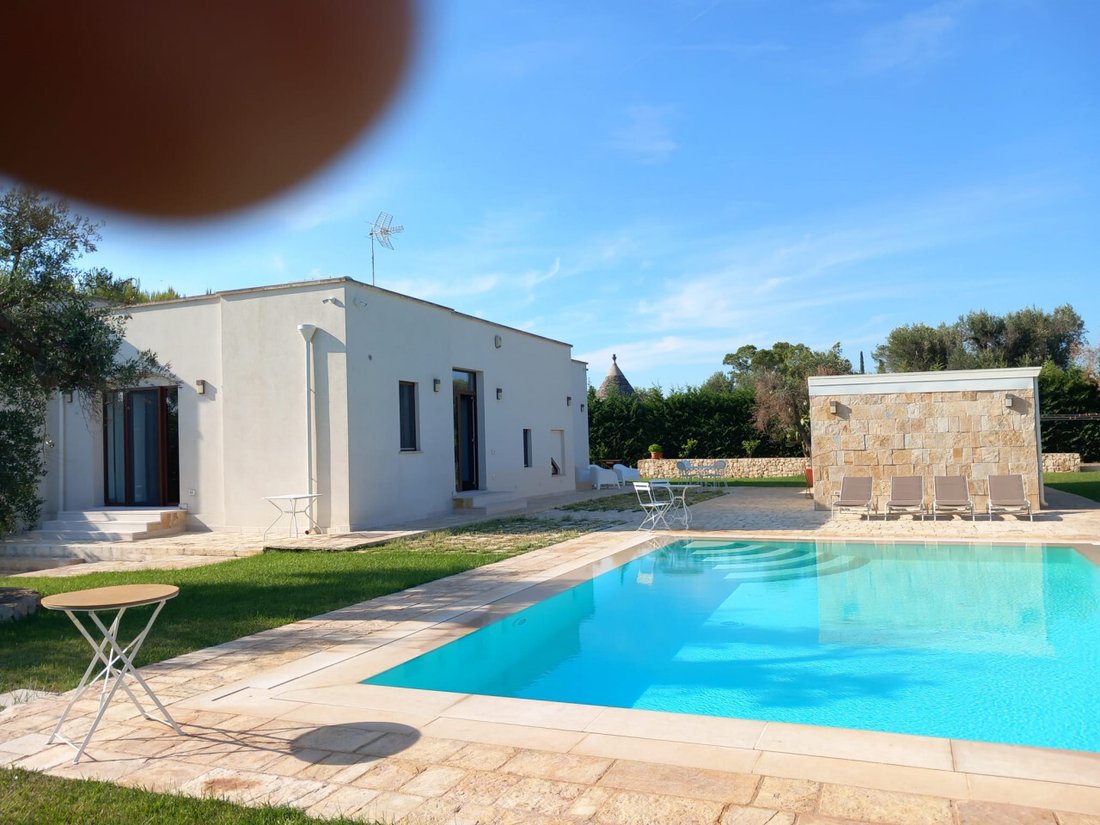 Villa in San Michele Salentino, Apulia, Italy 1 - 18647761