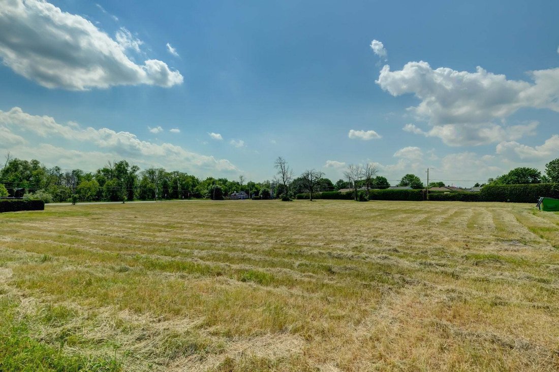 Land in Saint-Eustache, Quebec, Canada 4 - 18647385