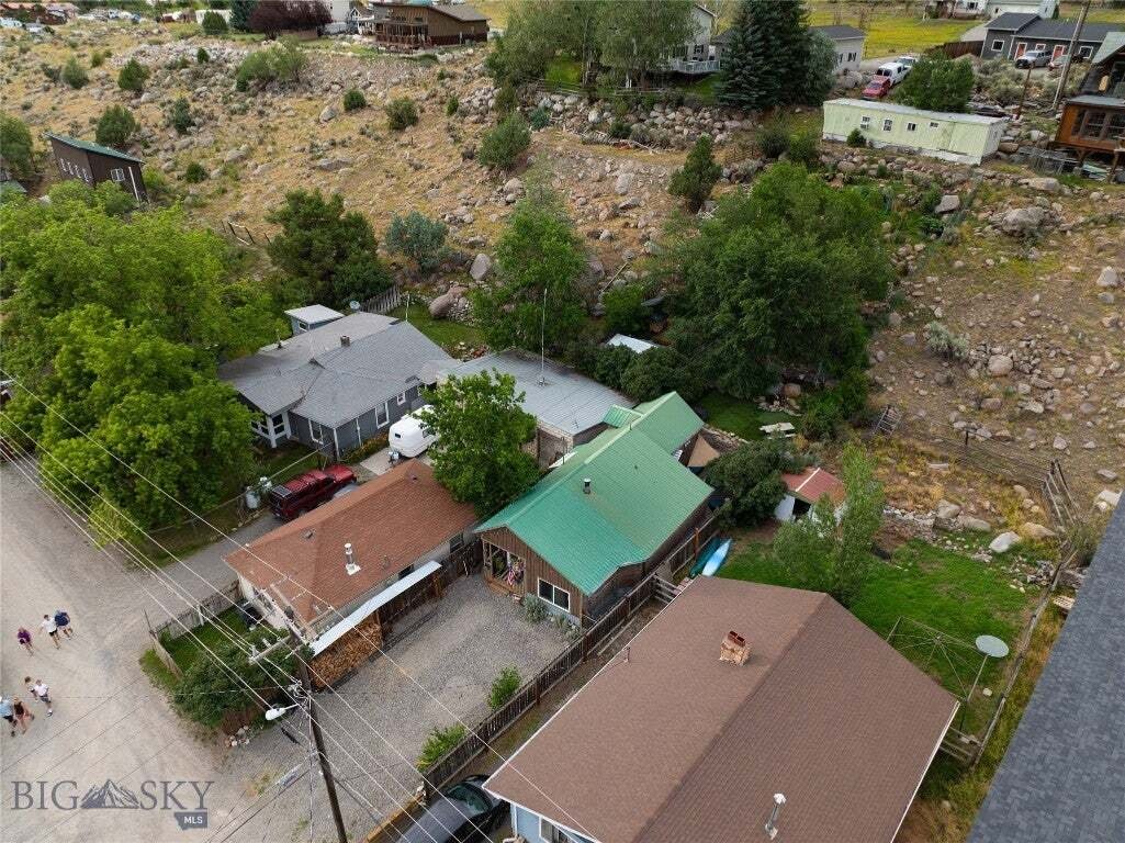 House in Gardiner, Montana, United States 5 - 18642633