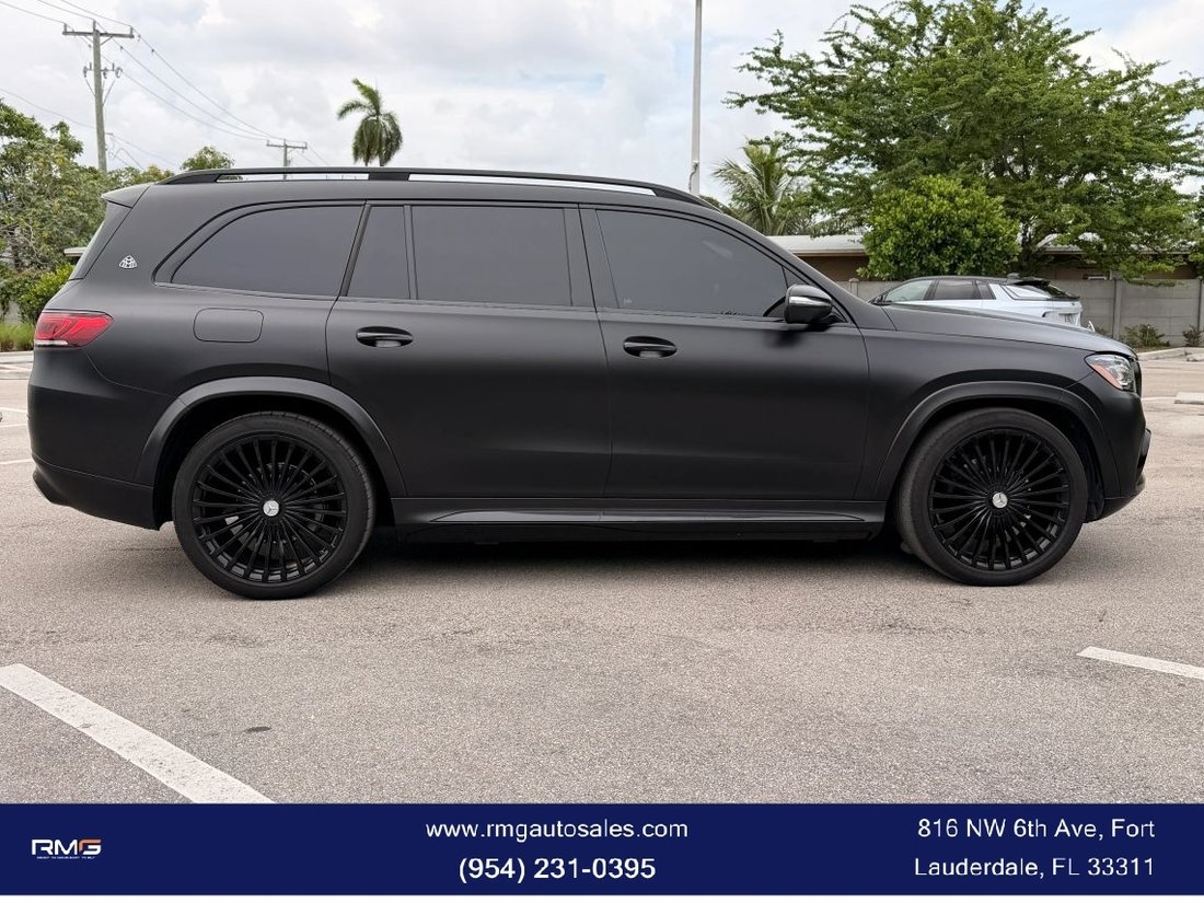 Suv in Fort Lauderdale, FL, United States 5 - 18648143