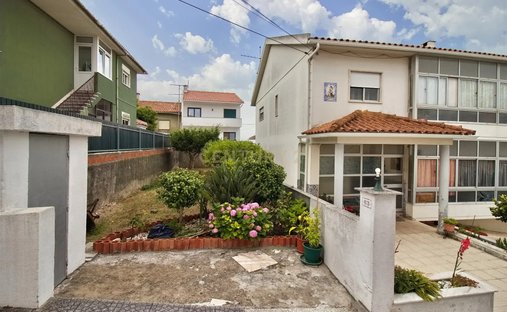 Villa in Porto Salvo, Lisbon, Portugal 1