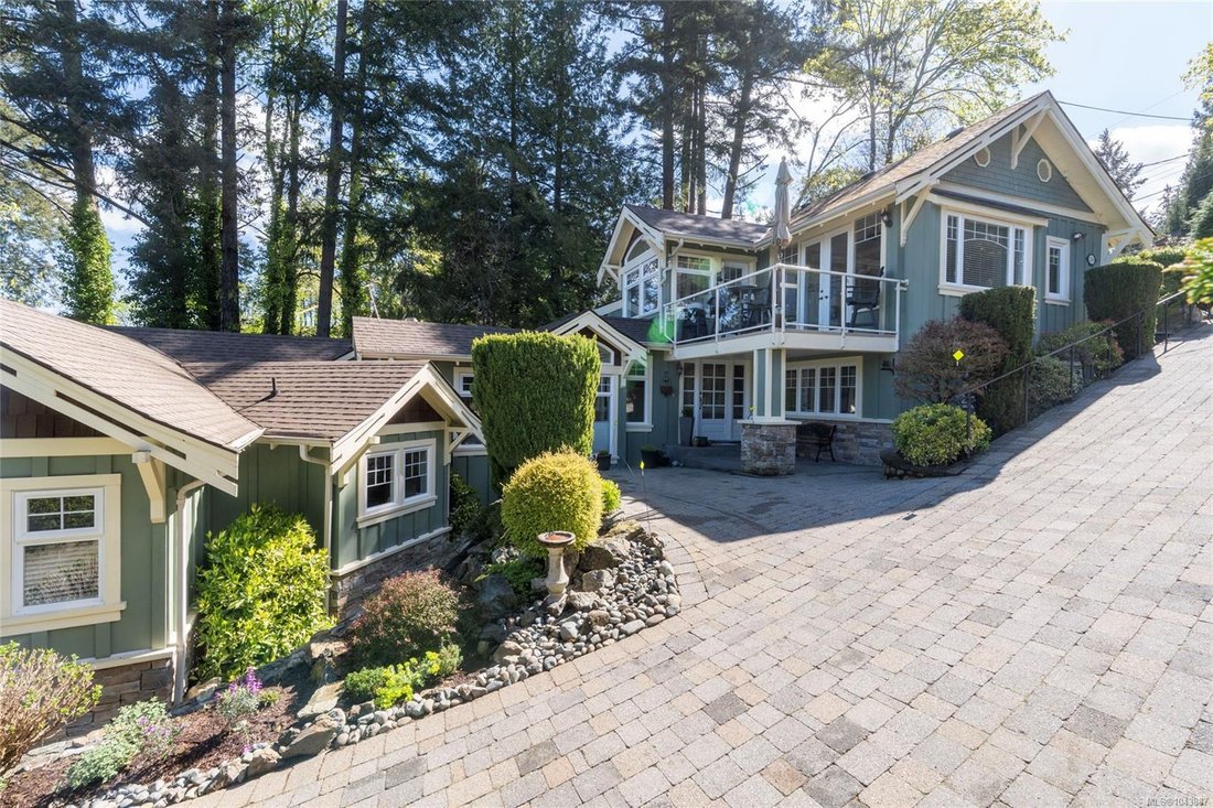 House in Brentwood Bay, British Columbia, Canada 4 - 18643593