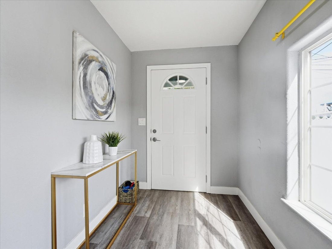 House in San Jose, California, United States 3 - 18646092