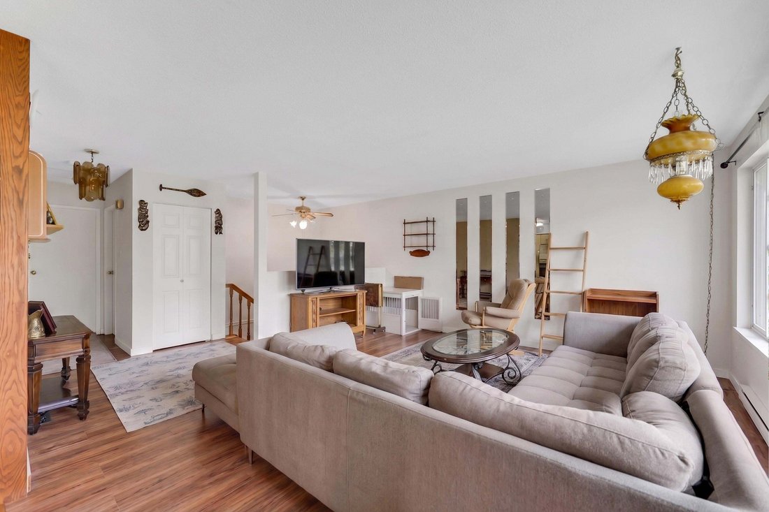 Townhouse in Squamish, British Columbia, Canada 4 - 18642934