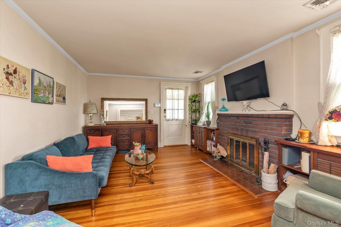 House in Rockville Centre, New York, United States 5 - 18646958