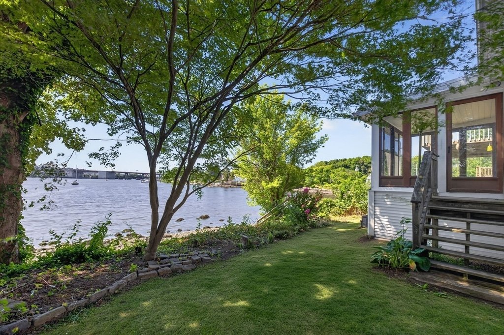 House in Somerset, Massachusetts, United States 4 - 18642249