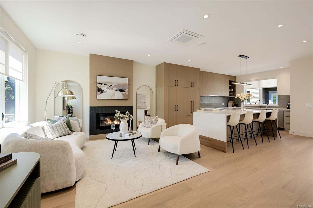 Townhouse in Victoria, British Columbia, Canada 3 - 18643760