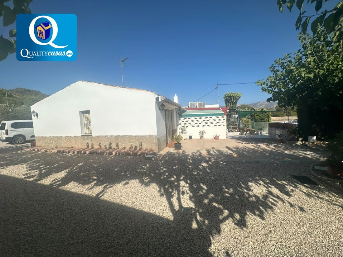 Villa in Xixona / Jijona, Valencian Community, Spain 5 - 18647456