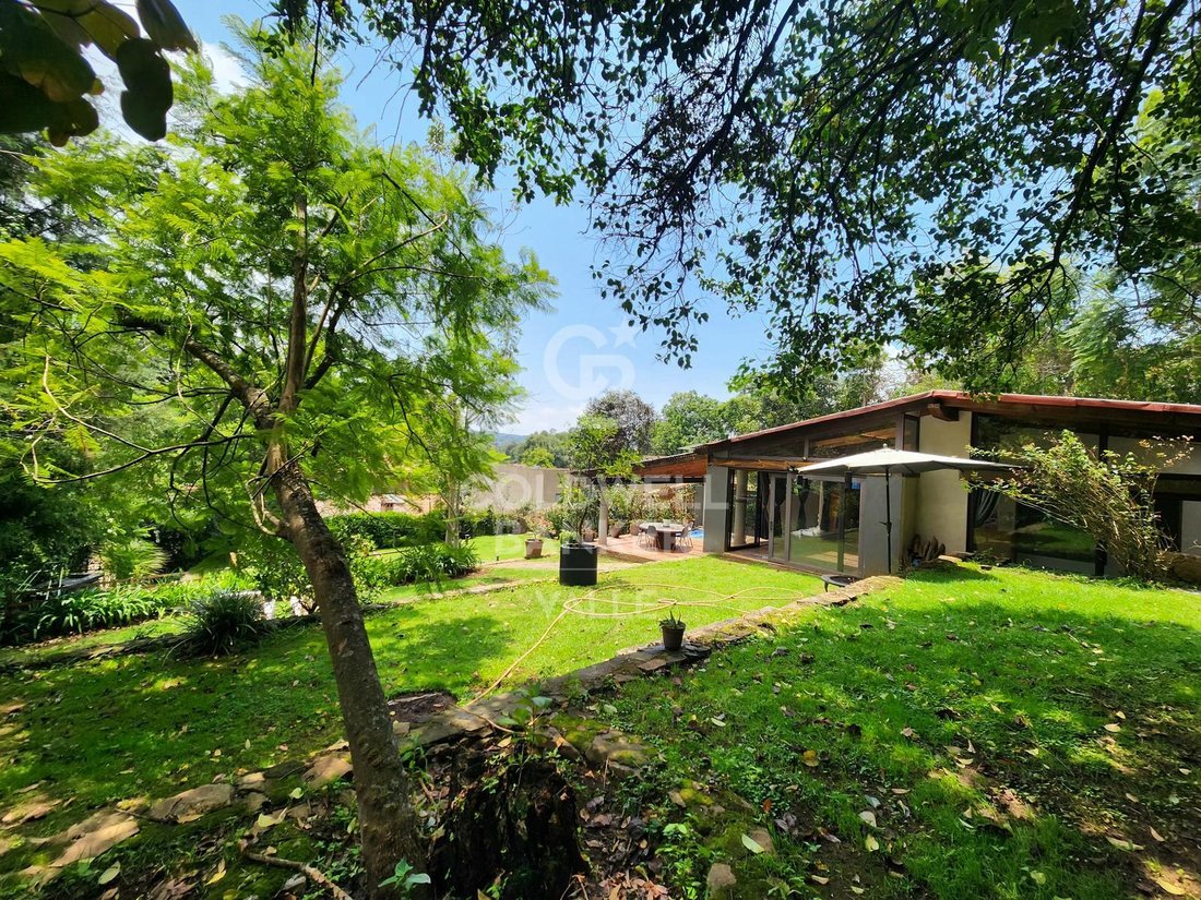 House in Valle de Bravo, State of Mexico, Mexico 4 - 18644542