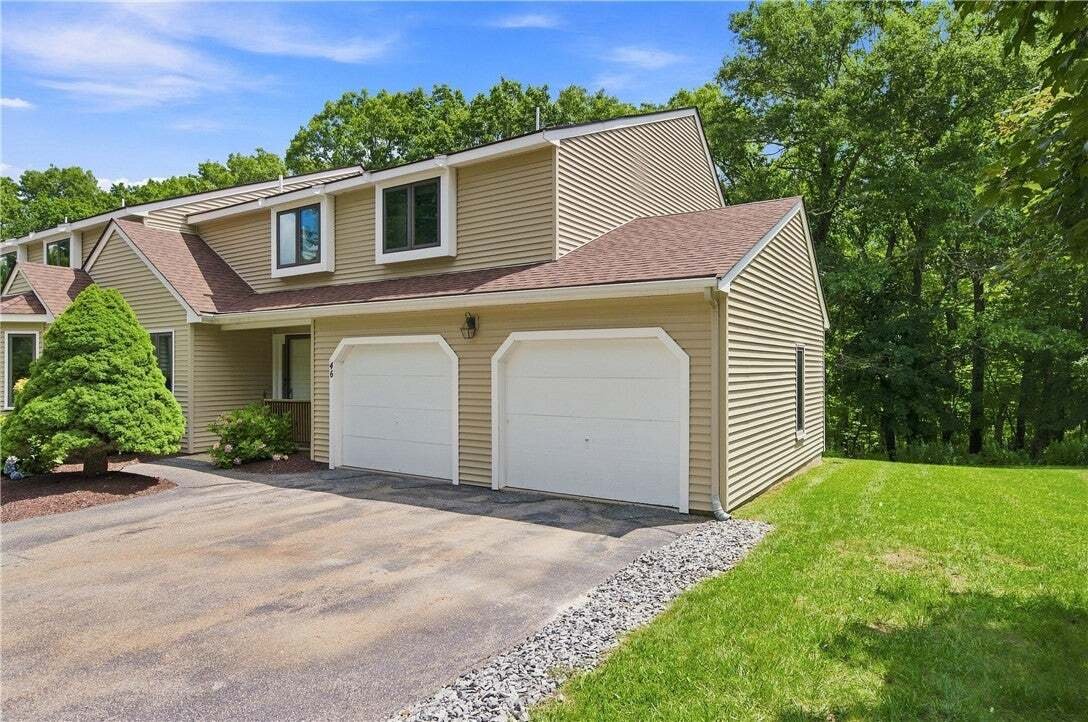 Condo in Cumberland, Rhode Island, United States 3 - 18645731