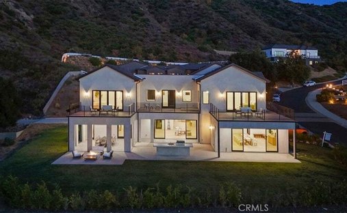 House in Santa Clarita, California, United States 1