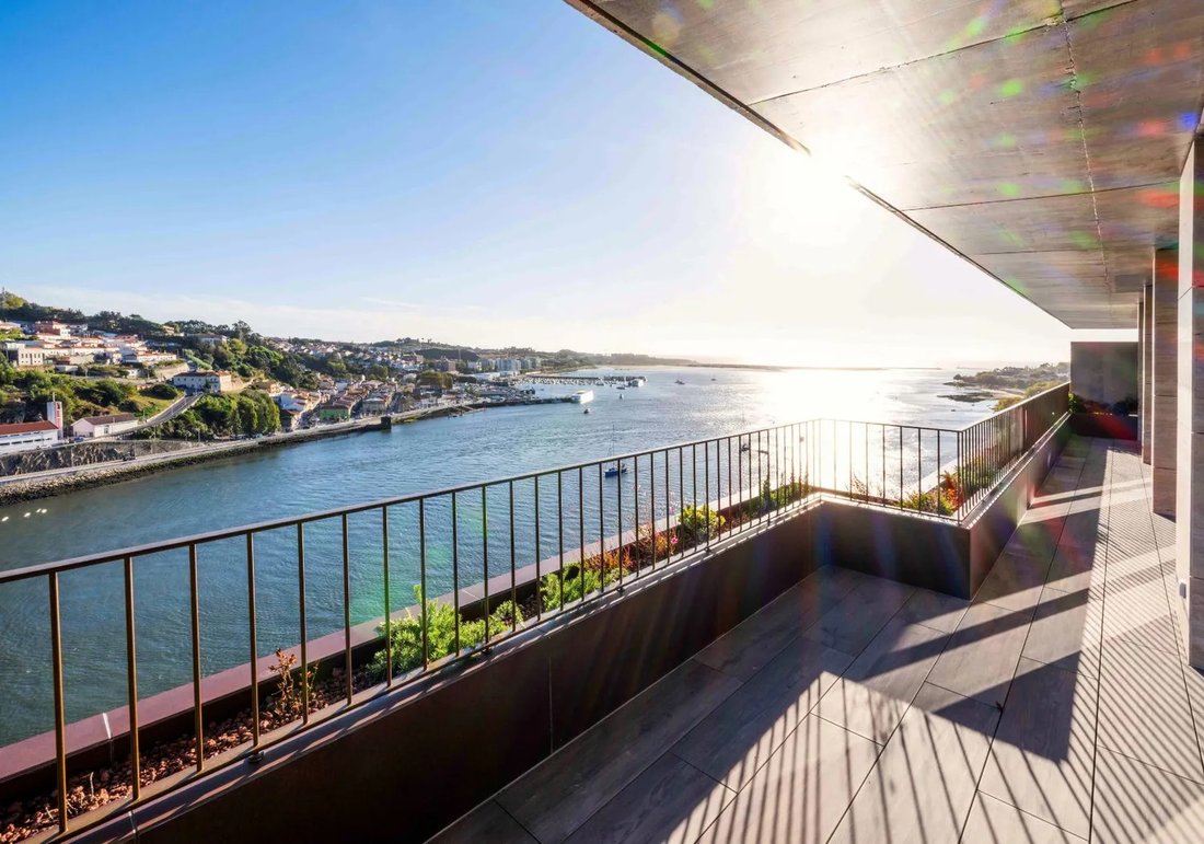 Apartment in Lordelo do Ouro e Massarelos, Porto District, Portugal 3 - 15183262