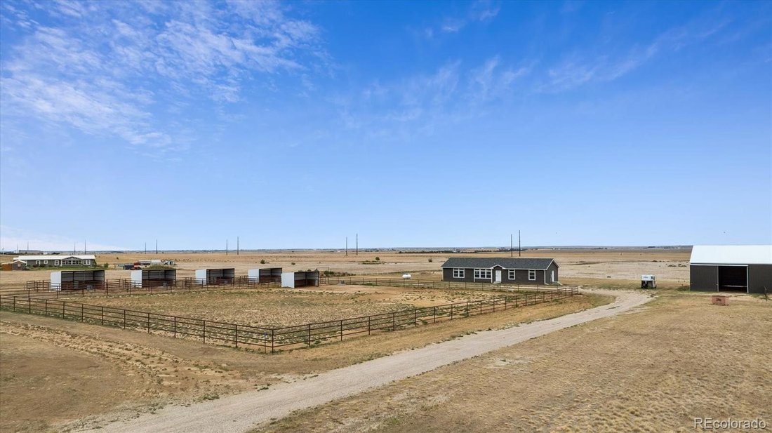 House in Keenesburg, Colorado, United States 3 - 18645708