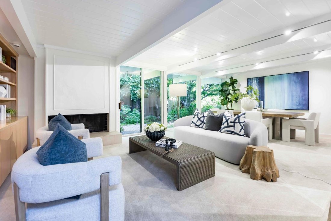 House in East Palo Alto, California, United States 5 - 18646103