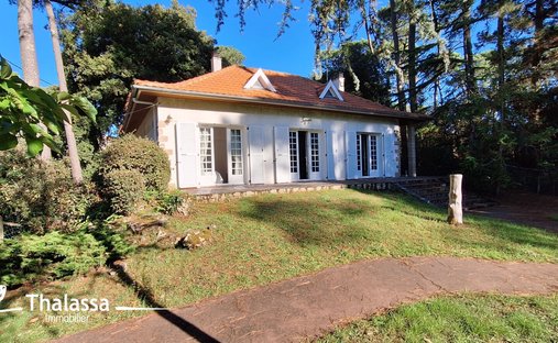 House in Les Villages, Saint-Brevin-les-Pins, France 1
