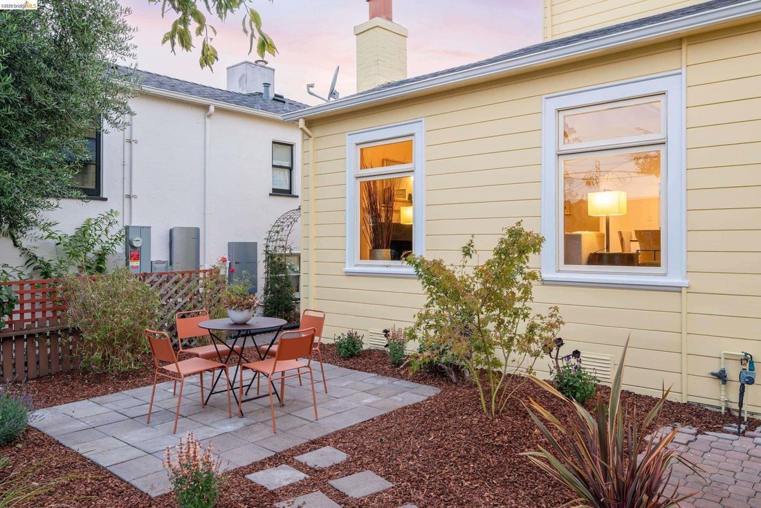 House in El Cerrito, California, United States 3 - 18646166