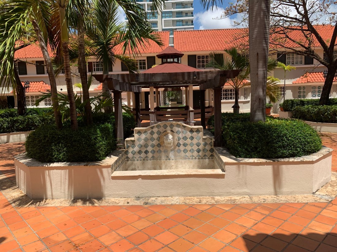 Townhouse in Santo Domingo, Distrito Nacional, Dominican Republic 1 - 18643178