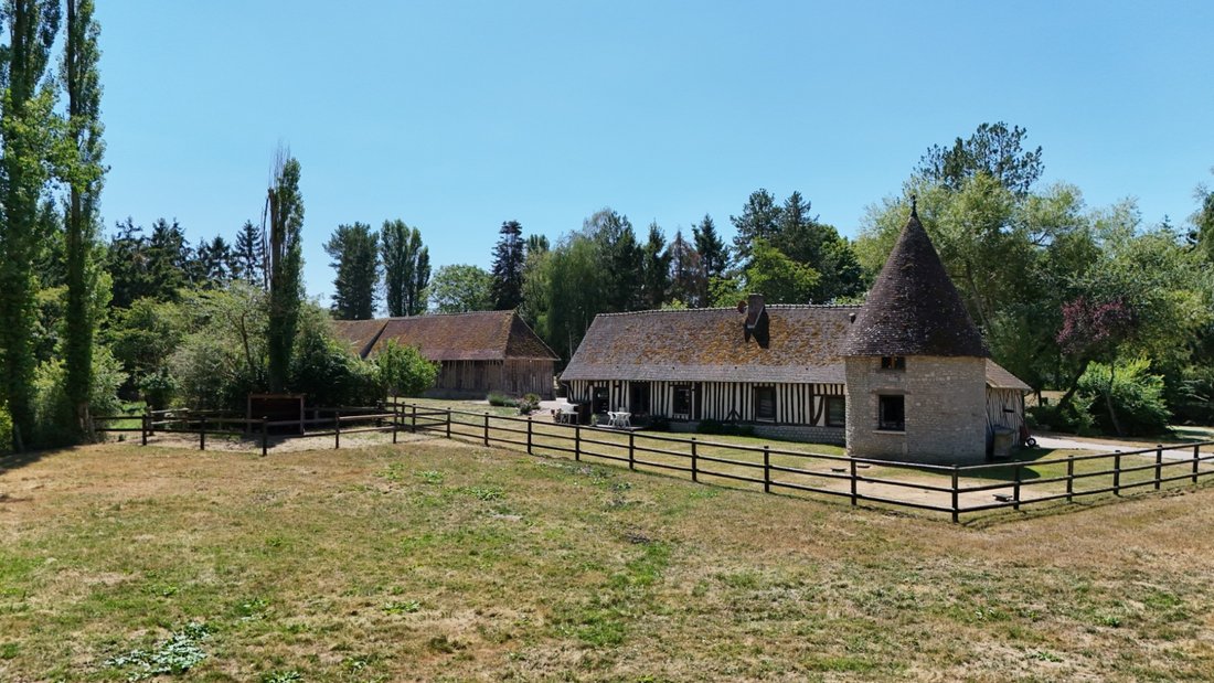 Estate in Saint-Gervais-des-Sablons, Normandy, France 5 - 18646404