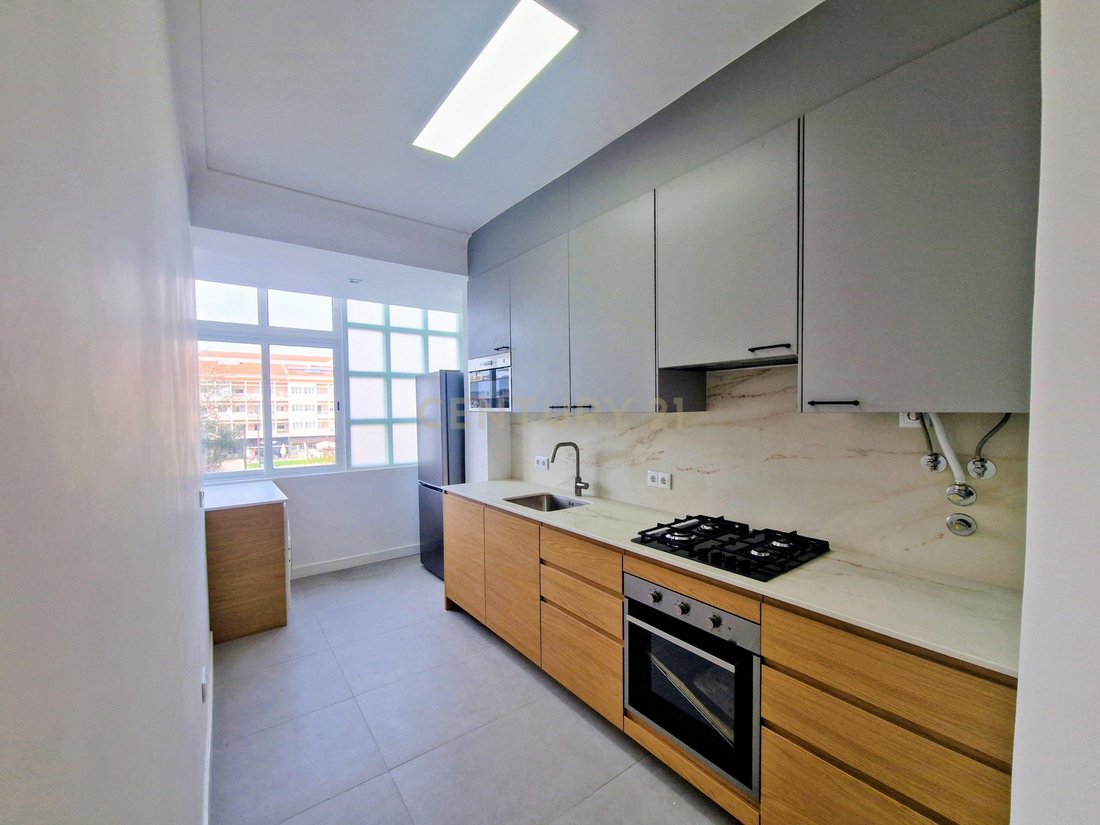 Apartment in Carcavelos e Parede, Lisbon, Portugal 2 - 17361559