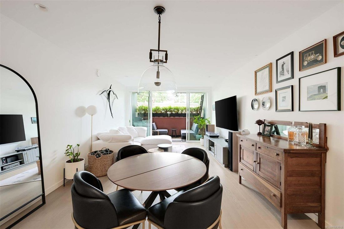Condo in Victoria, British Columbia, Canada 4 - 18643575