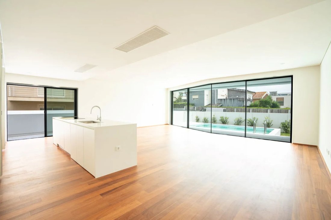 Apartment in Canidelo, Porto District, Portugal 3 - 15460249