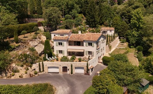 Villa in Plan de Noves, Vence, France 1