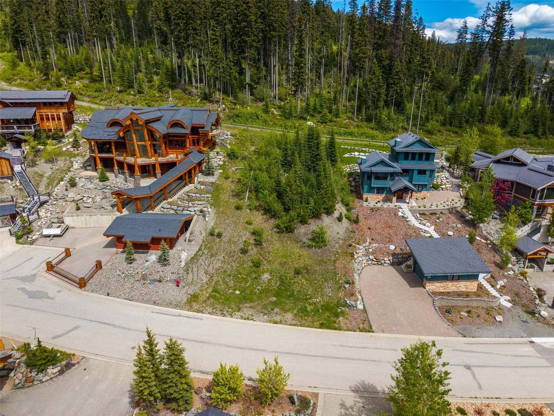Land in Sun Peaks, British Columbia, Canada 2 - 18642768