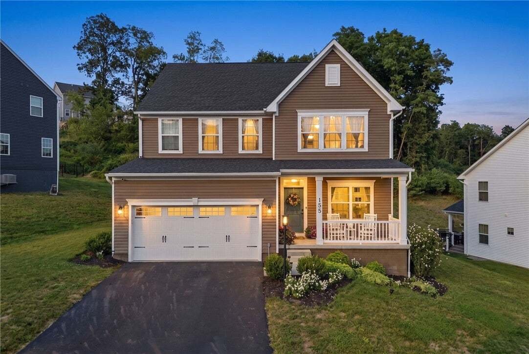 House in Zelienople, Pennsylvania, United States 2 - 18643041
