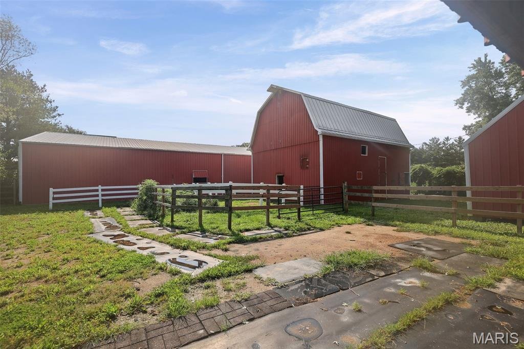 House in Columbia, Illinois, United States 4 - 18645957